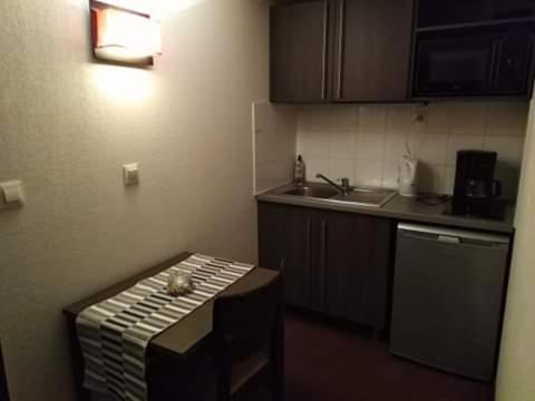 Studio Privatif Dans Hotel Residence Nimes Gare Kültér fotó